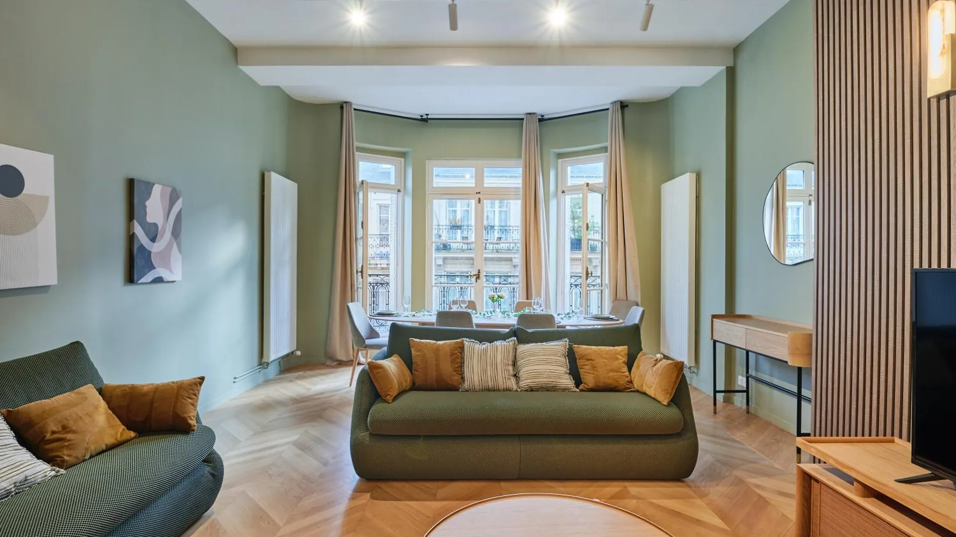 Elegant 2-Bedroom Apartment - Trocadero Párizs