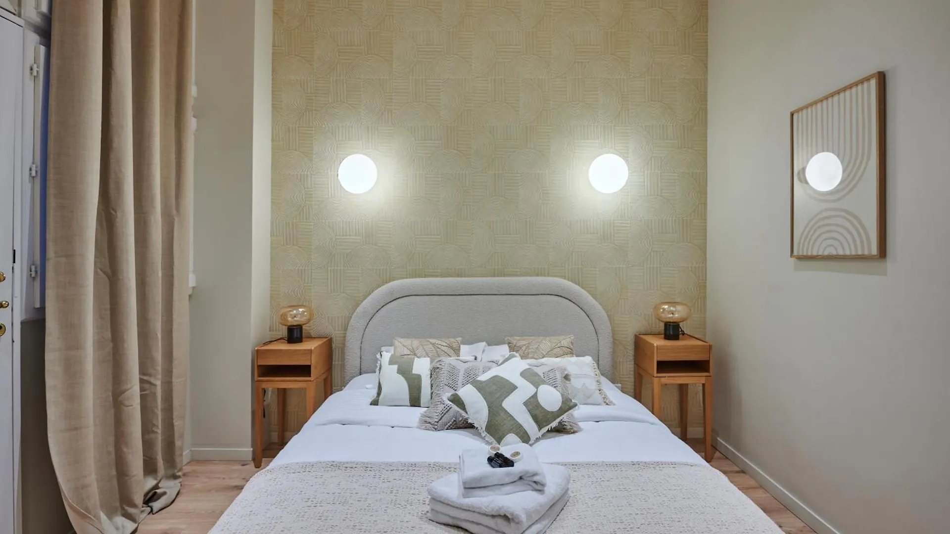 Elegant 2-Bedroom Apartment - Trocadero Párizs 0*,