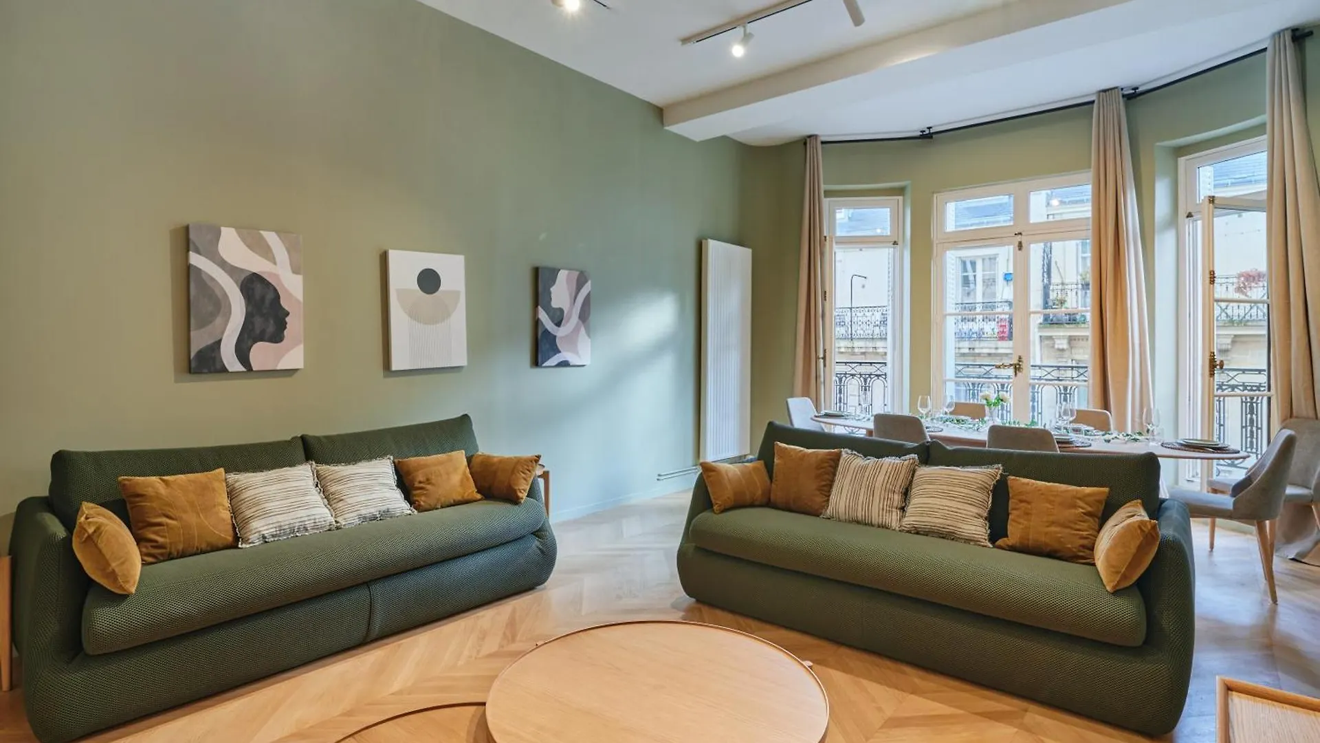 Elegant 2-Bedroom Apartment - Trocadero Párizs