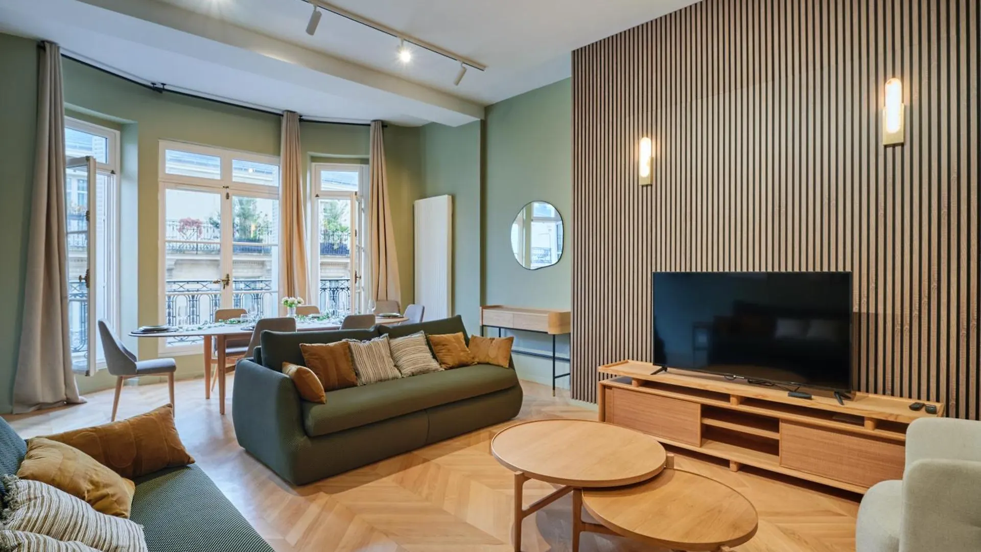 Elegant 2-Bedroom Apartment - Trocadero Párizs