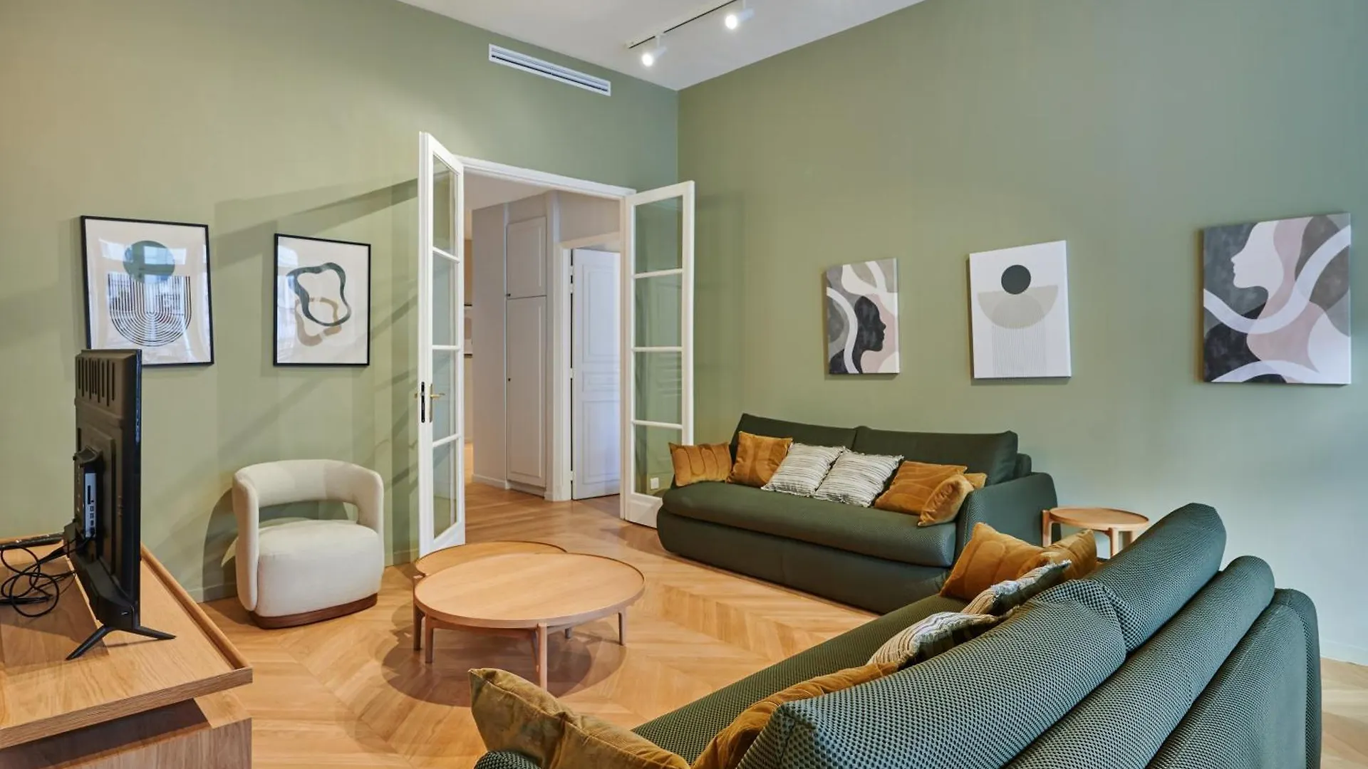 Elegant 2-Bedroom Apartment - Trocadero Párizs 0*,  Franciaország